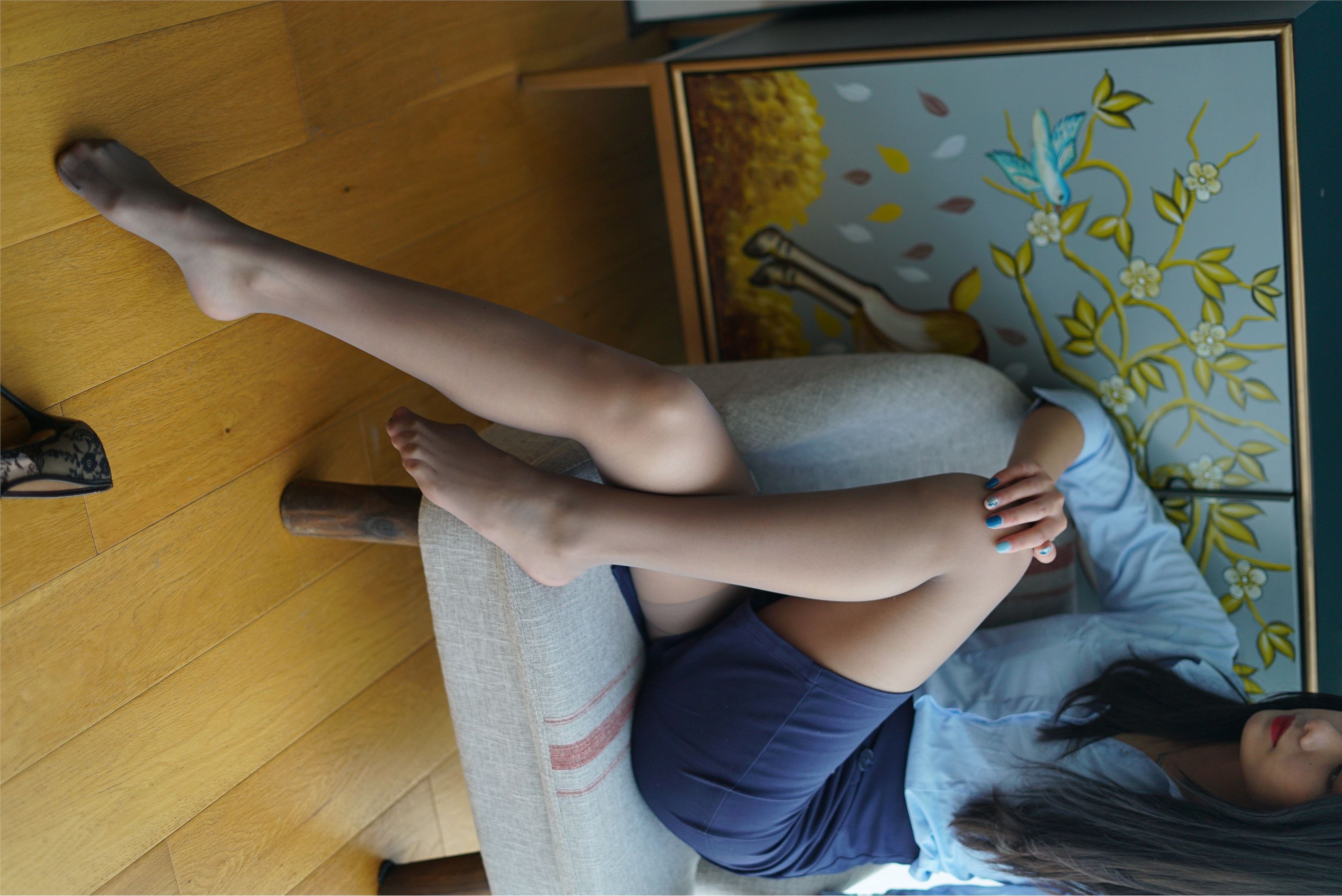 壹吻映画  2021.02.03 YW009《梦梦-蓝色职业装 》